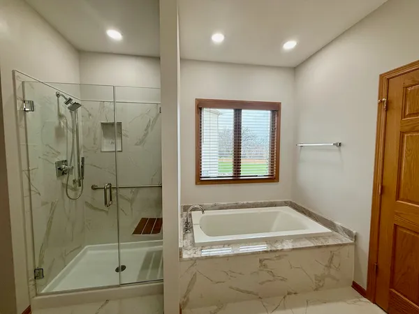 $559,900 | 1118 Beachwood Court, Antioch, IL 60002