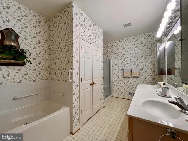 a bathroom with a bathtub