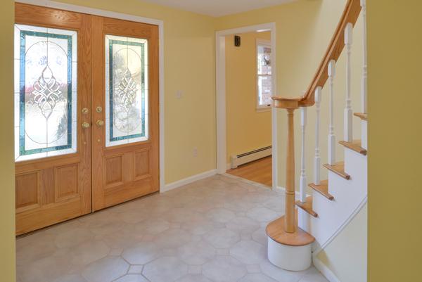 94 Copeland Road Lynn, MA 01904 - Photo 9 of 29 Gallery Image 9