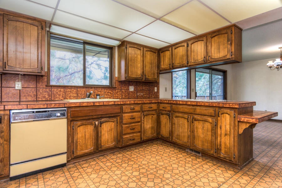 60830 Diamond Road Bend, OR 97702 - Photo 5 of 23 6