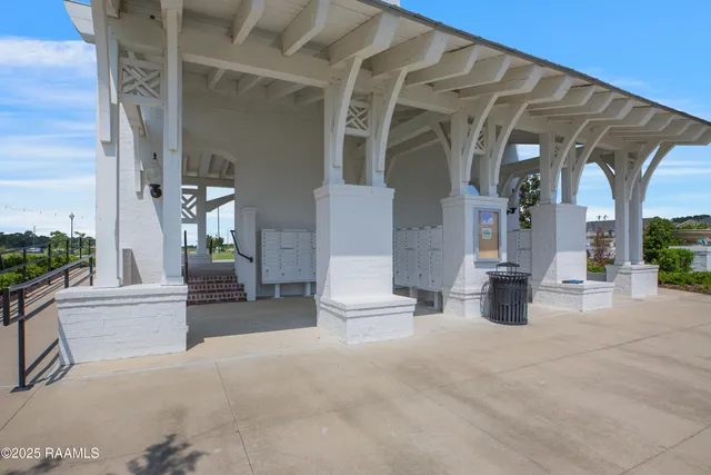 $295,000 | 108 Sandstone Avenue, Scott, LA 70583