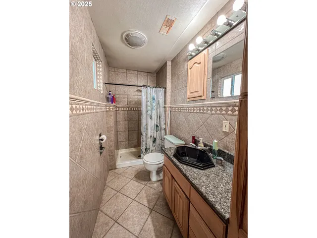 $299,900 | 55550 McKern Lane, Mount Vernon, OR 97865