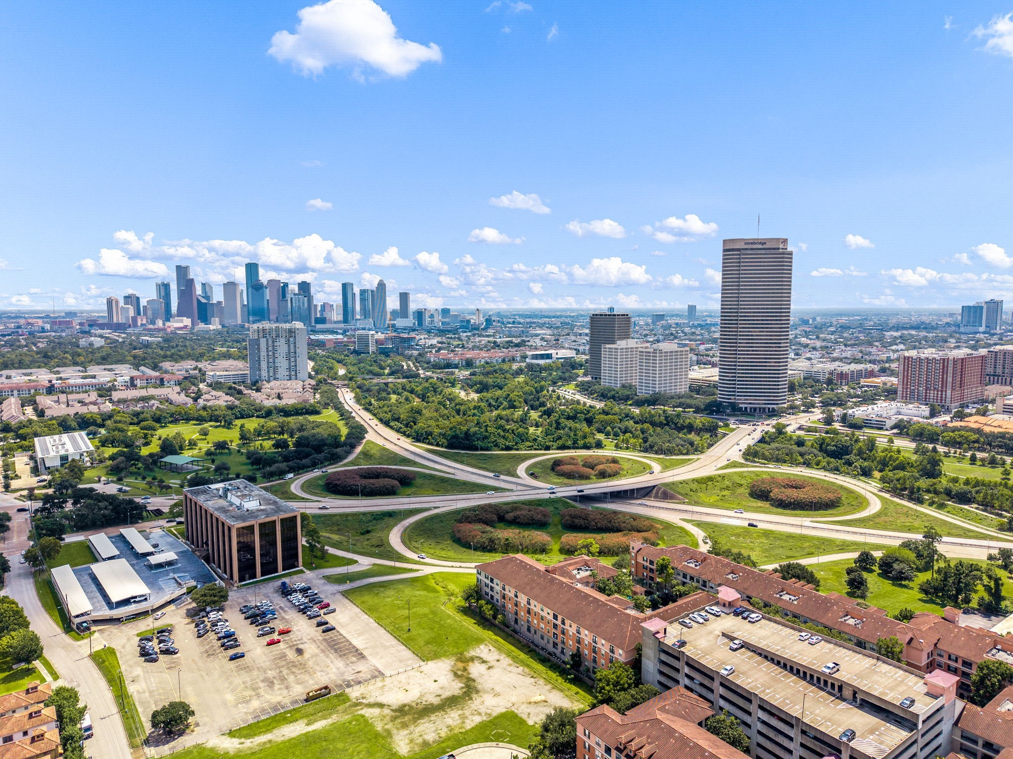 4112 Feagan Street Houston, TX 77007 - Photo 19 of 19 a view of a city with tall buildings