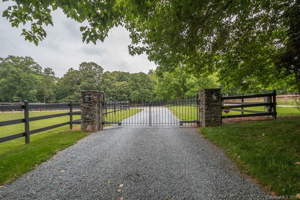 2705 Valley Farm Road Waxhaw, NC 28173 - Photo 3 of 32 Gallery Image 3