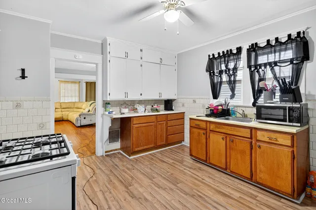 $305,000 | 205 Vley Road, Scotia, NY 12302