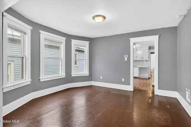 $305,000 | 205 Vley Road, Scotia, NY 12302