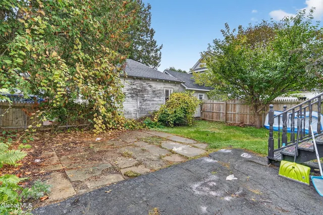 $305,000 | 205 Vley Road, Scotia, NY 12302