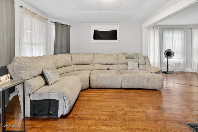 $305,000 | 205 Vley Road, Scotia, NY 12302