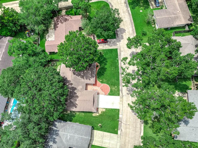 $385,000 | 1610 Richvale Lane, Houston, TX 77062