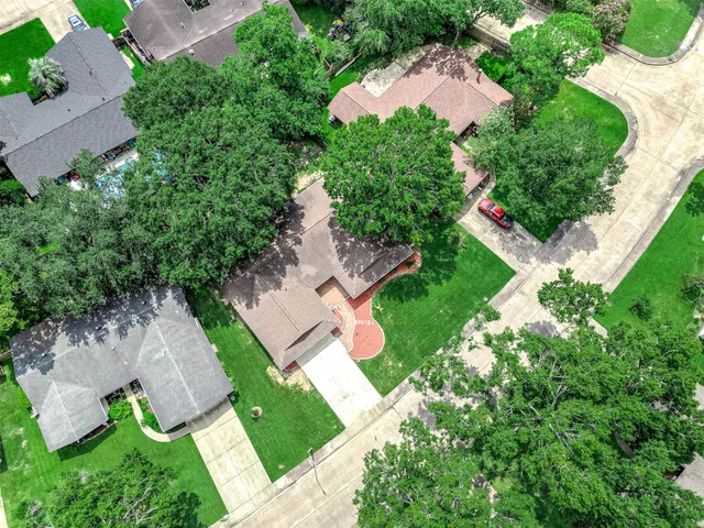 $385,000 | 1610 Richvale Lane, Houston, TX 77062