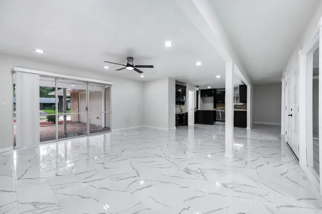 $385,000 | 1610 Richvale Lane, Houston, TX 77062