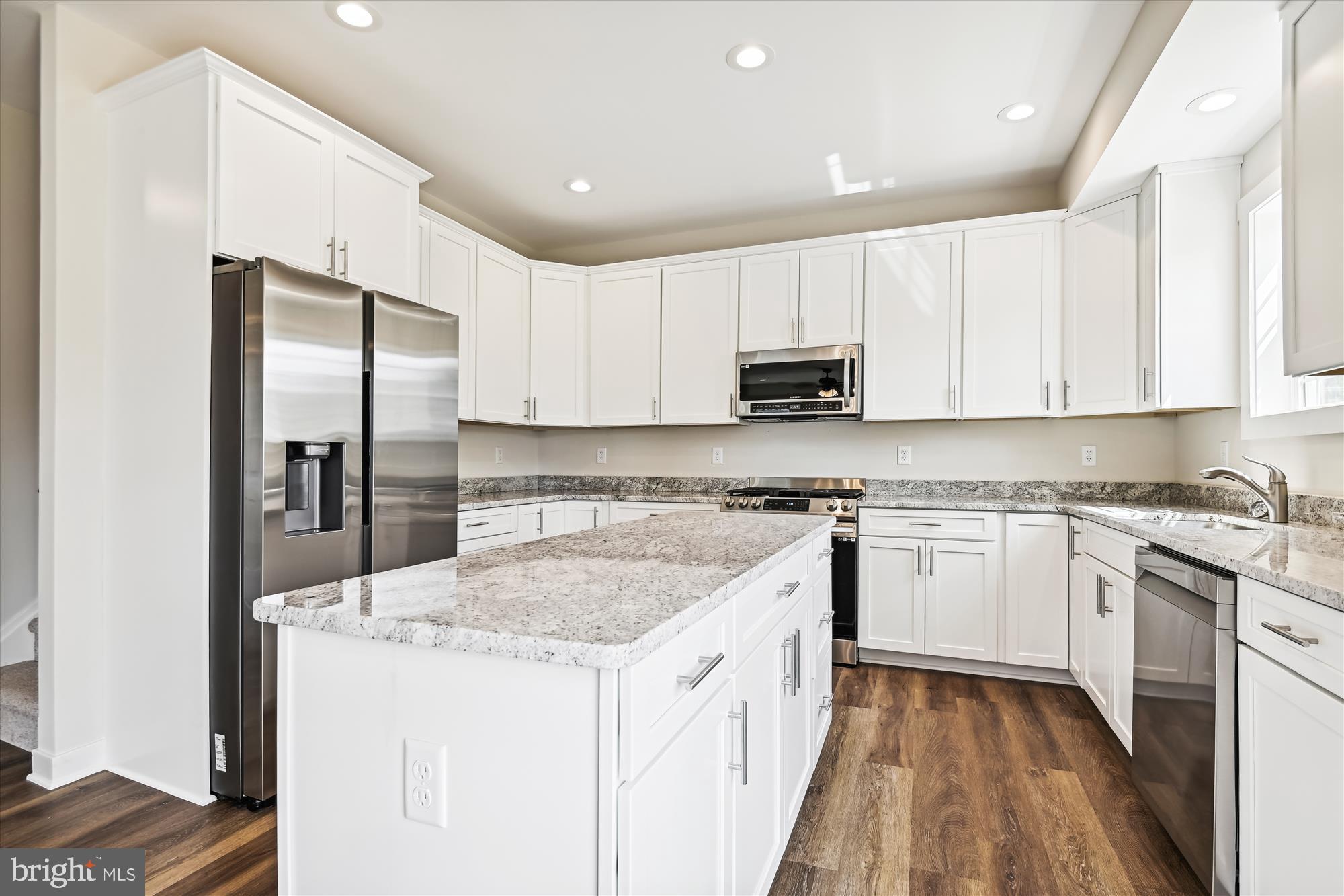 8482 Arbutus Road Pasadena, MD 21122 - Photo 9 of 63 Kitchen w/ 6' Island