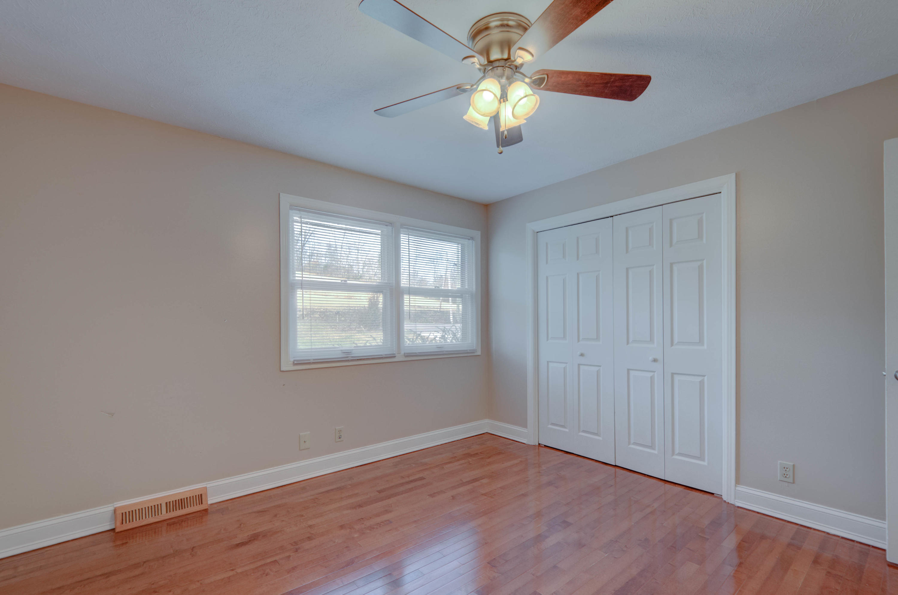 131 Old Tacora Hills Road Clinton, TN 37716 - Photo 14 of 32 E7B801D8-1A04-4BB5-B734-09B5B401688A