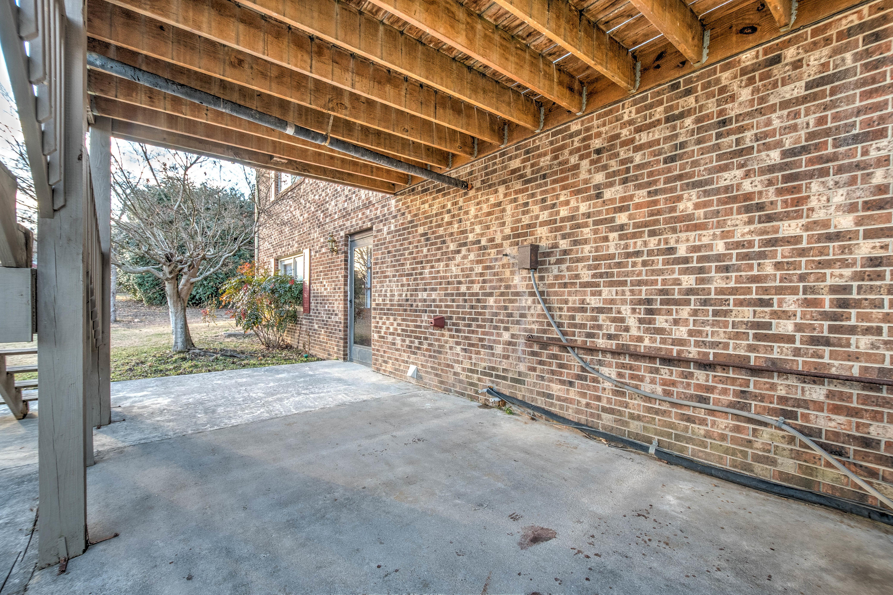 131 Old Tacora Hills Road Clinton, TN 37716 - Photo 30 of 32 3CBBF3F3-BCB9-4409-964D-FA509016FCB2