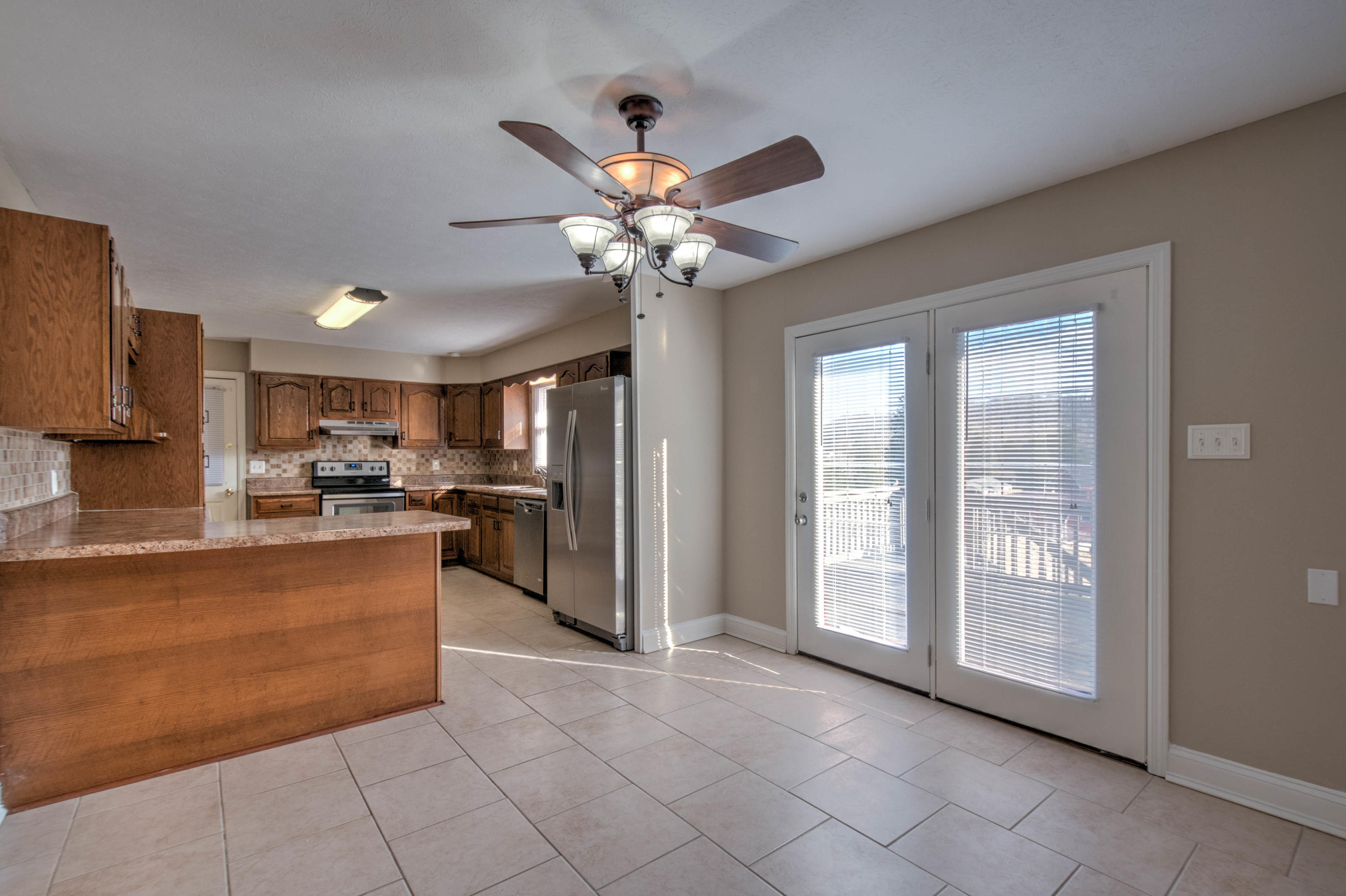 131 Old Tacora Hills Road Clinton, TN 37716 - Photo 5 of 32 7BD8DC65-BCBB-43D2-8163-6CFC4AA0CBAF