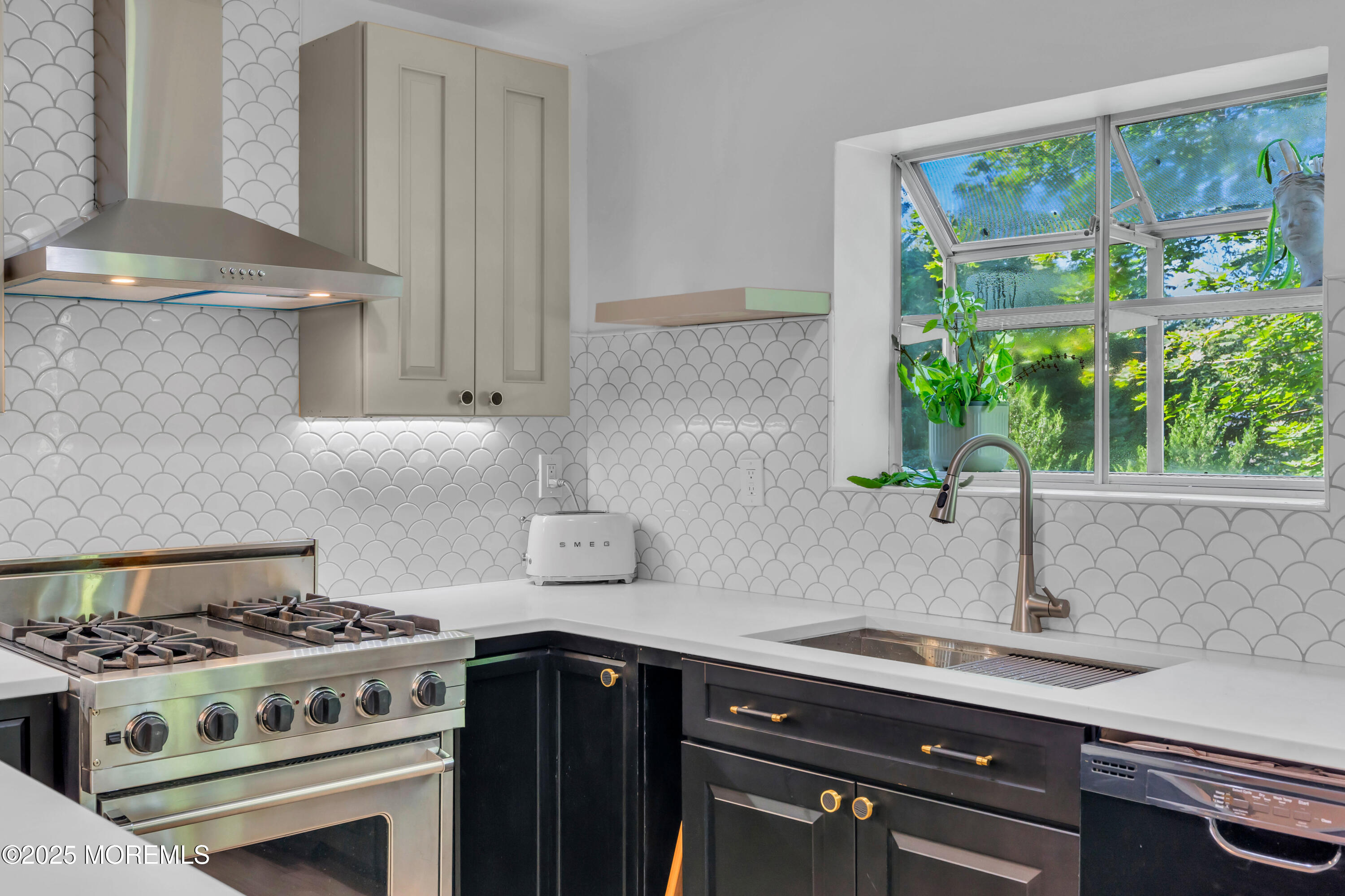 65 East River Road, Unit 14 Rumson, NJ 07760 - Photo 14 of 45 037_dsc05531_778