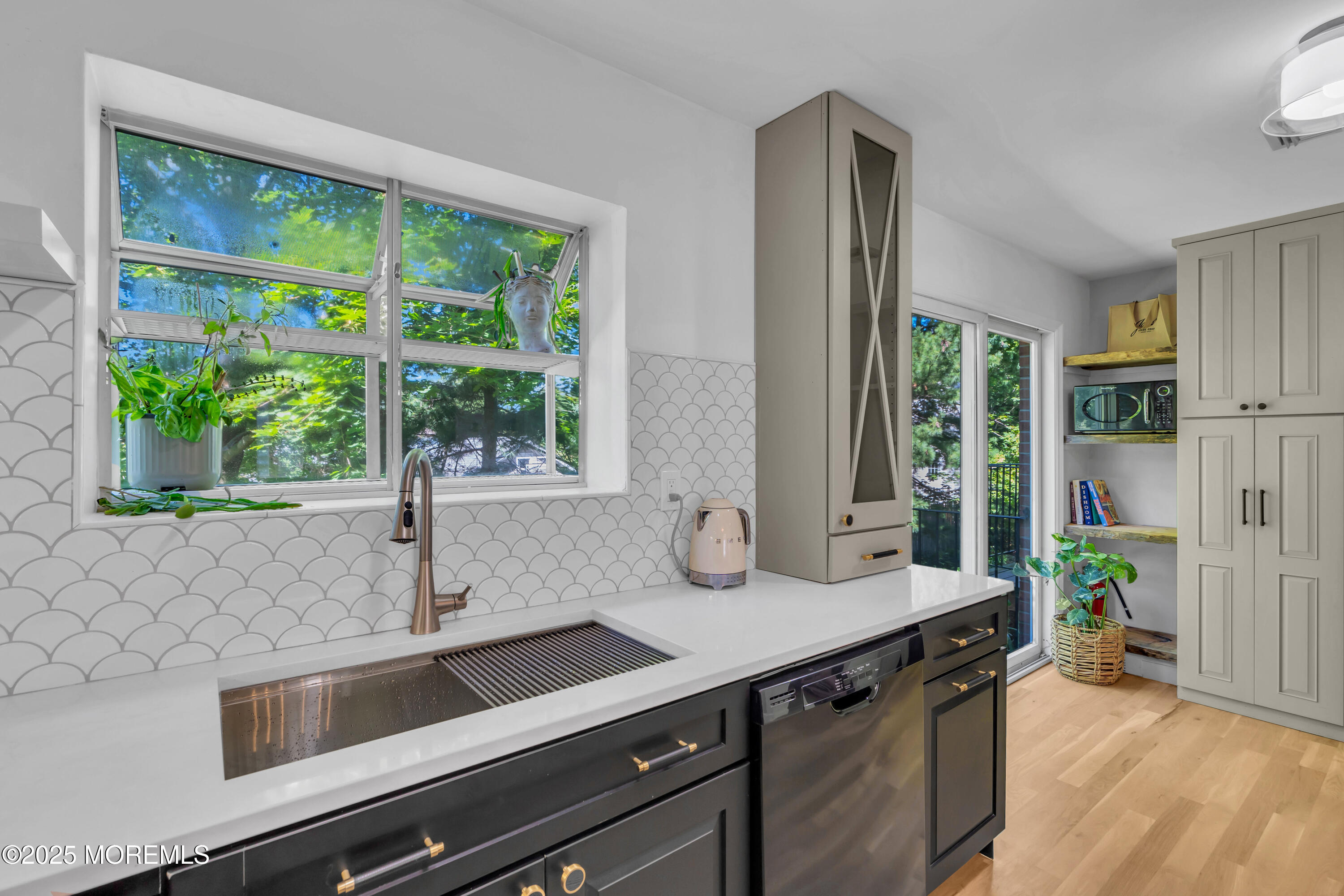 65 East River Road, Unit 14 Rumson, NJ 07760 - Photo 18 of 45 042_dsc05556_297