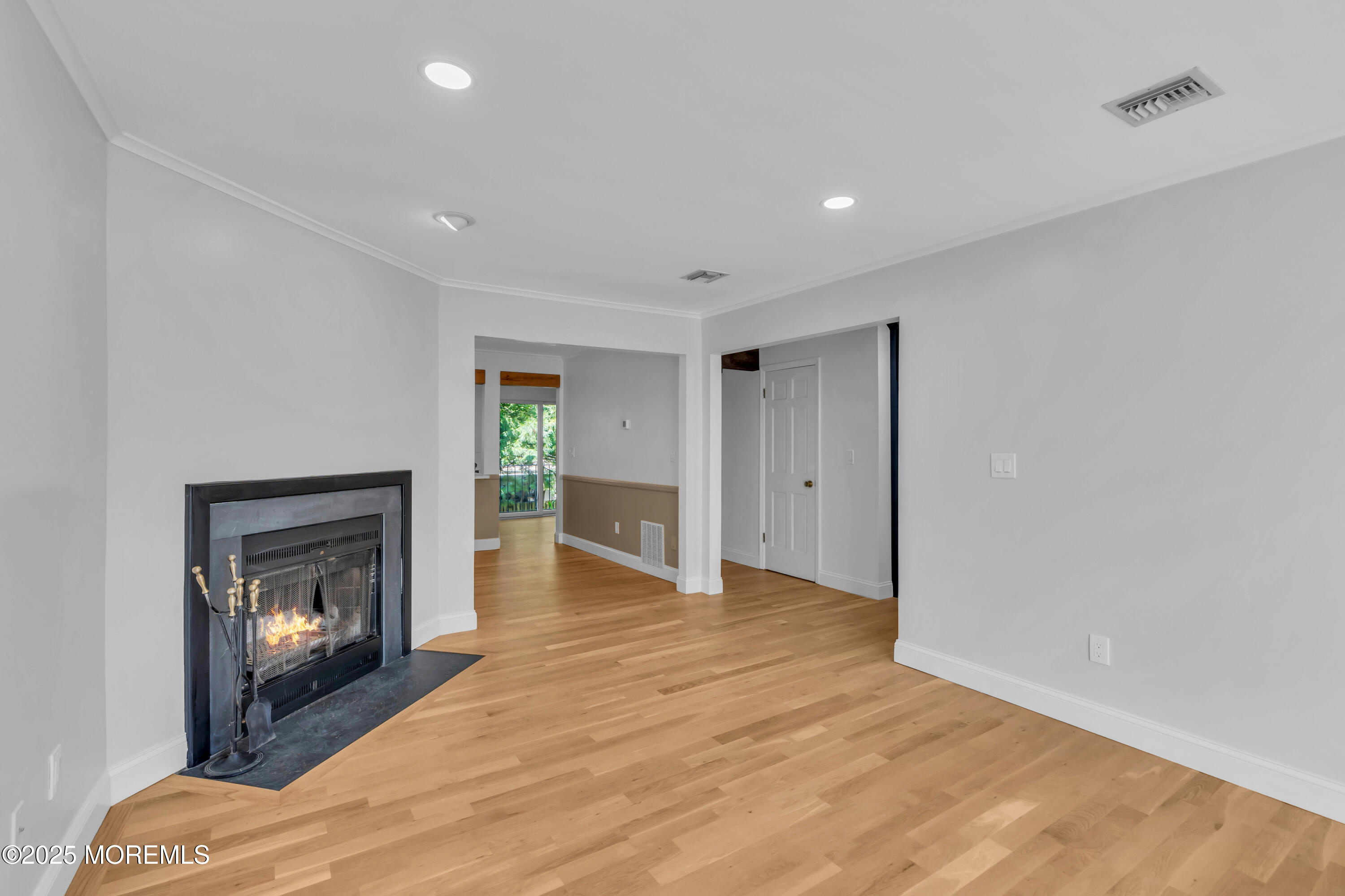 65 East River Road, Unit 14 Rumson, NJ 07760 - Photo 2 of 45 029_dsc05490-1_354