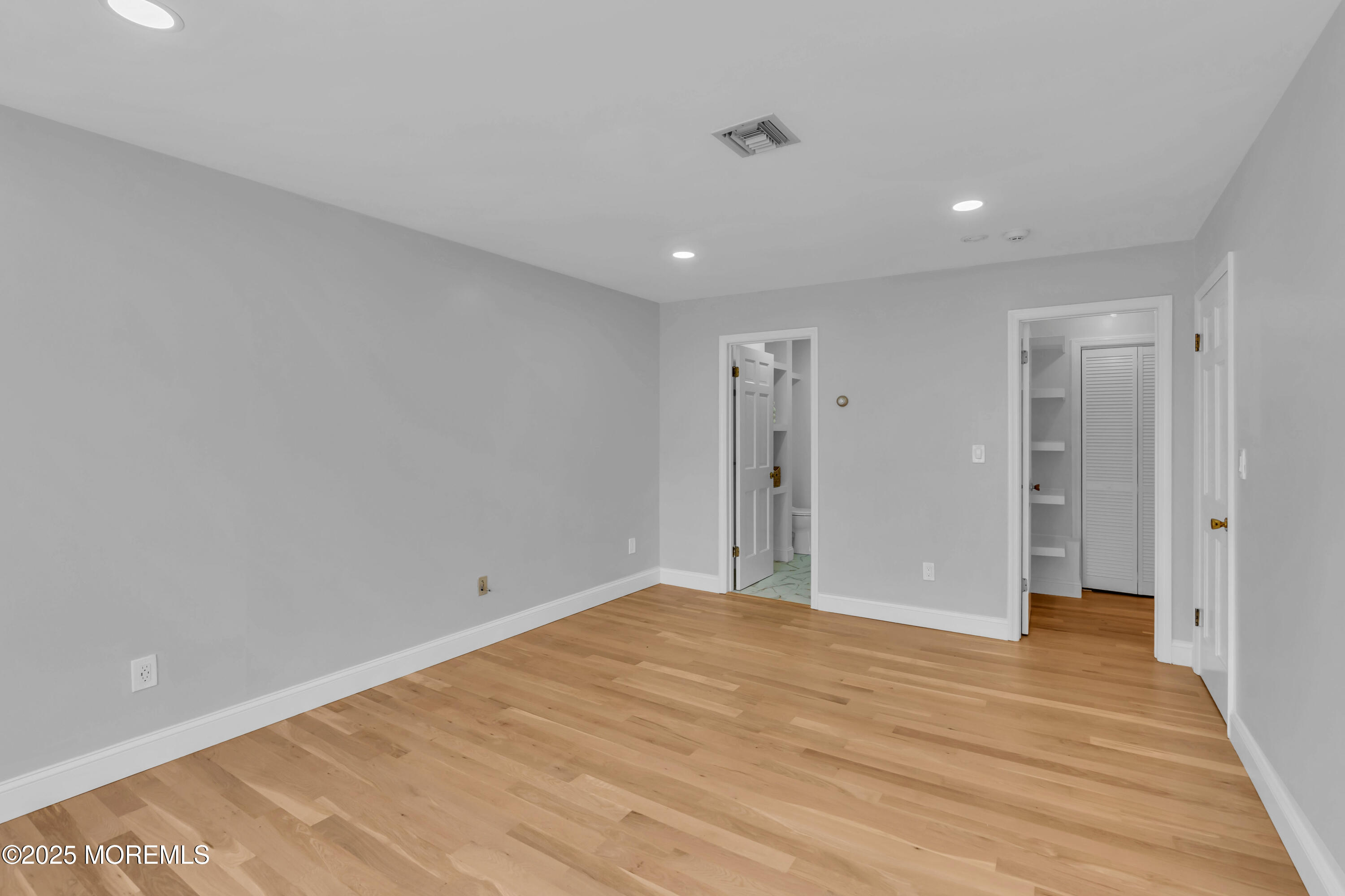 65 East River Road, Unit 14 Rumson, NJ 07760 - Photo 25 of 45 009_dsc05390_197