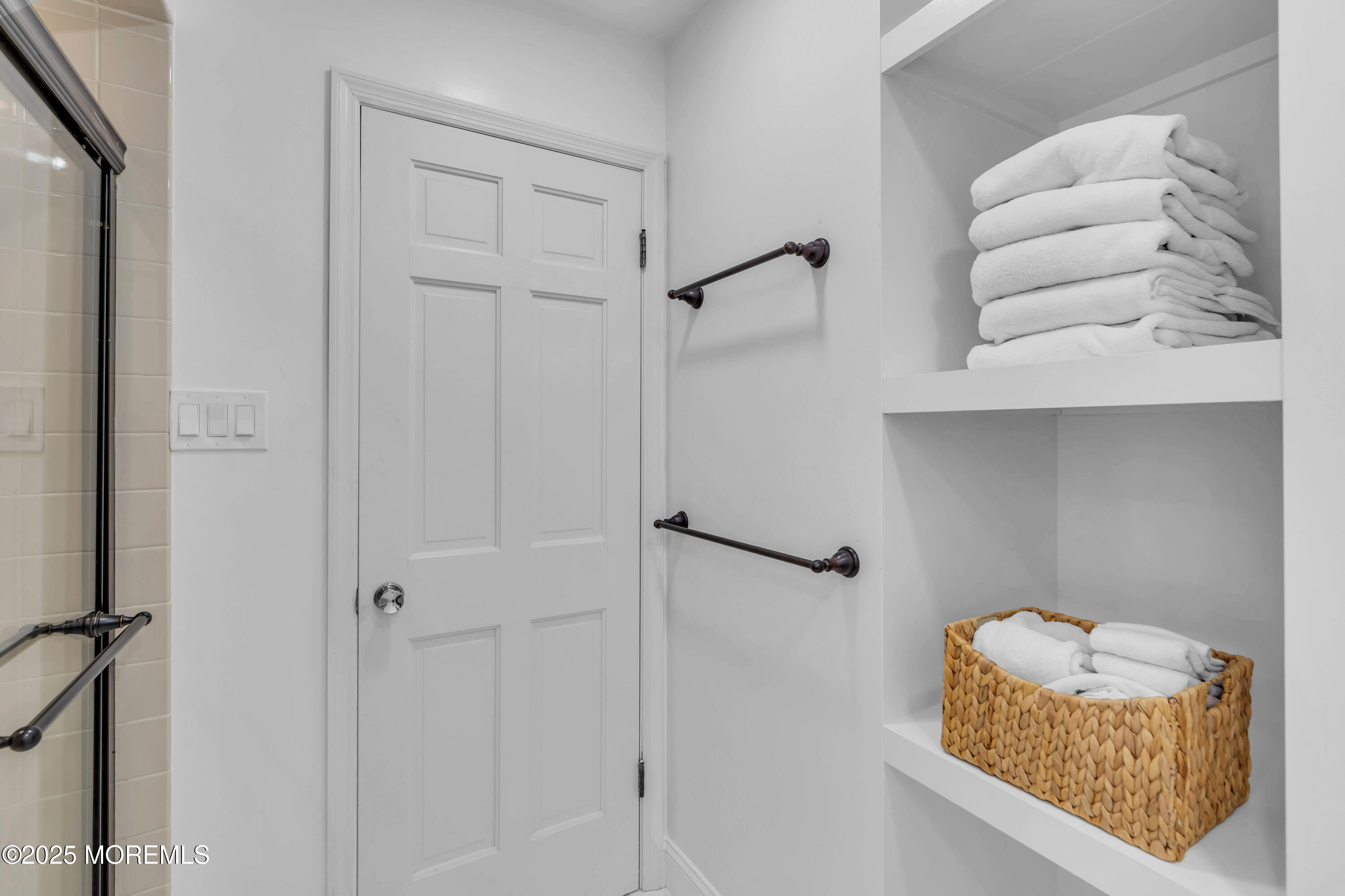 65 East River Road, Unit 14 Rumson, NJ 07760 - Photo 28 of 45 014_dsc05415_237