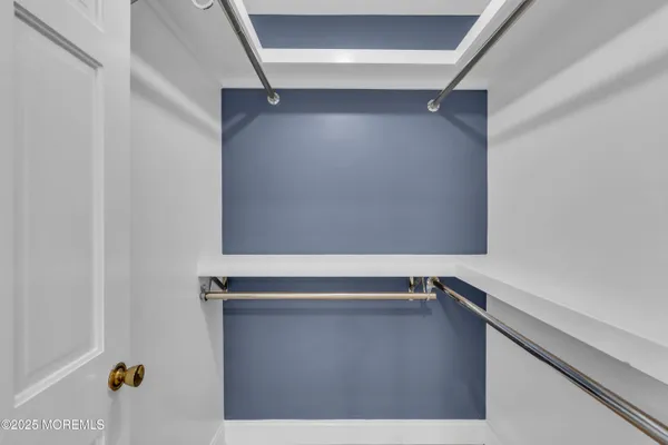 a view of utility room