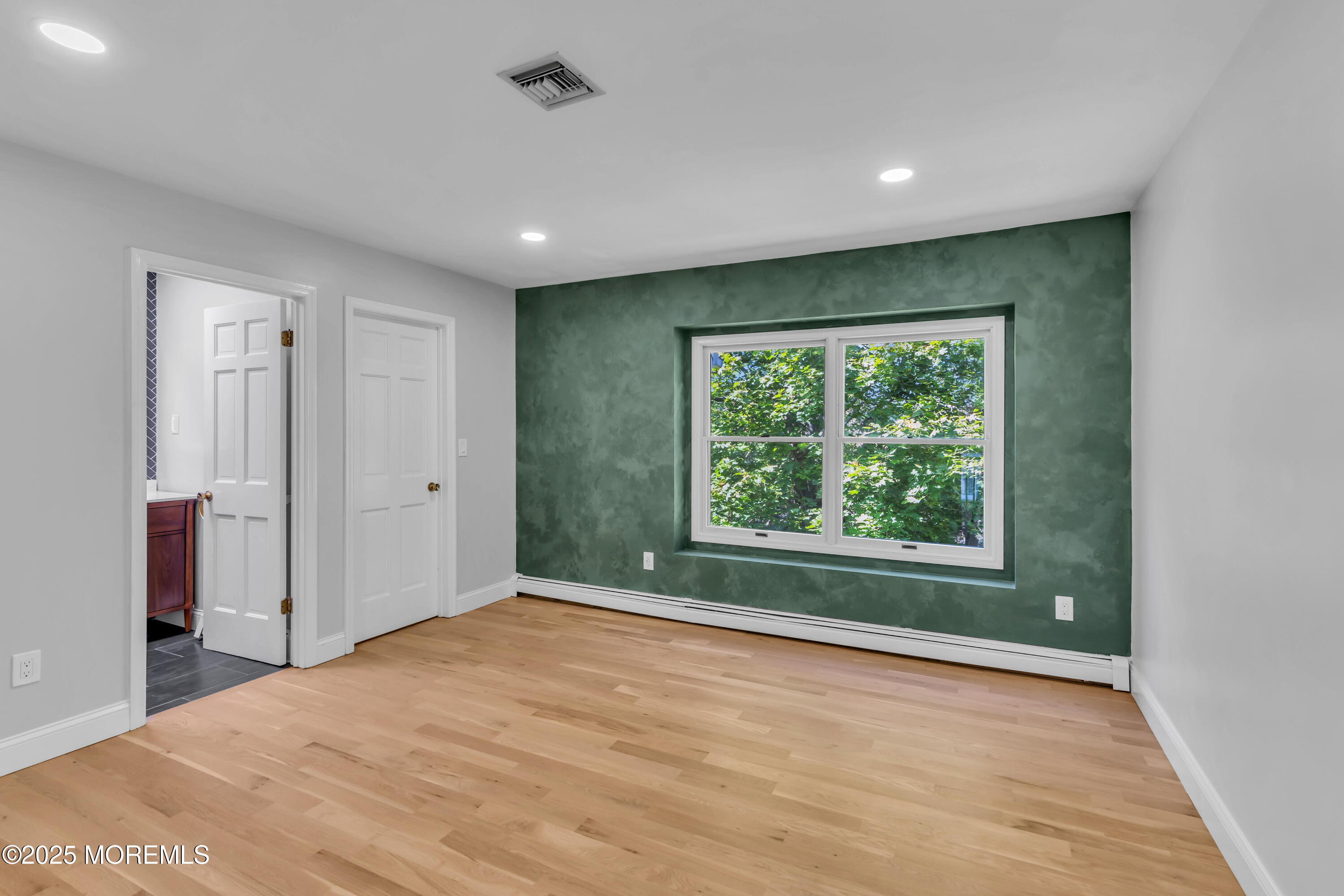 65 East River Road, Unit 14 Rumson, NJ 07760 - Photo 6 of 45 017_dsc05430_306