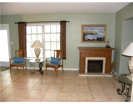 1093 Southwest 12th Road Boca Raton, FL 33486 - Photo 3 of 16 Additional Photo