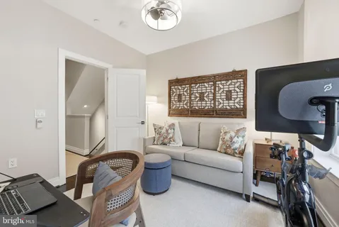 $1,999,999 | 223 Montgomery Street, Alexandria, VA 22314
