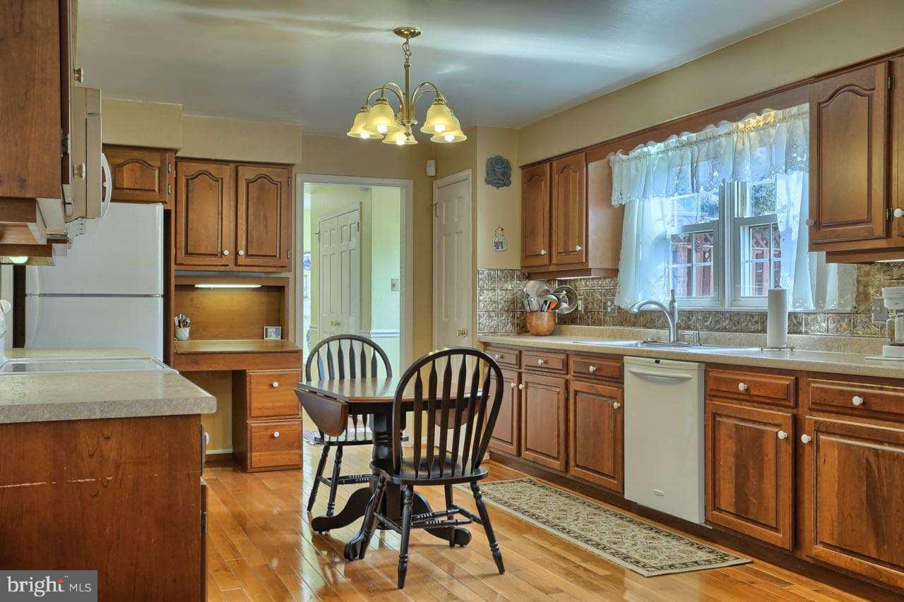 8 Manor Road York, PA 17403 - Photo 14 of 35 Gallery Image 14