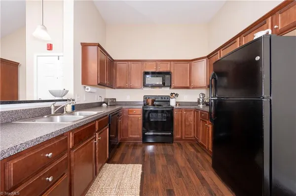 $1,295 | 4757 Tatton Park Circle, Unit 1B, Winston-Salem, NC 27103
