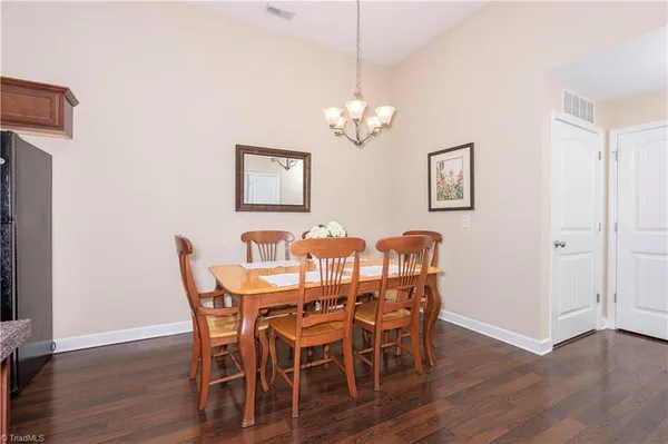 $1,295 | 4757 Tatton Park Circle, Unit 1B, Winston-Salem, NC 27103