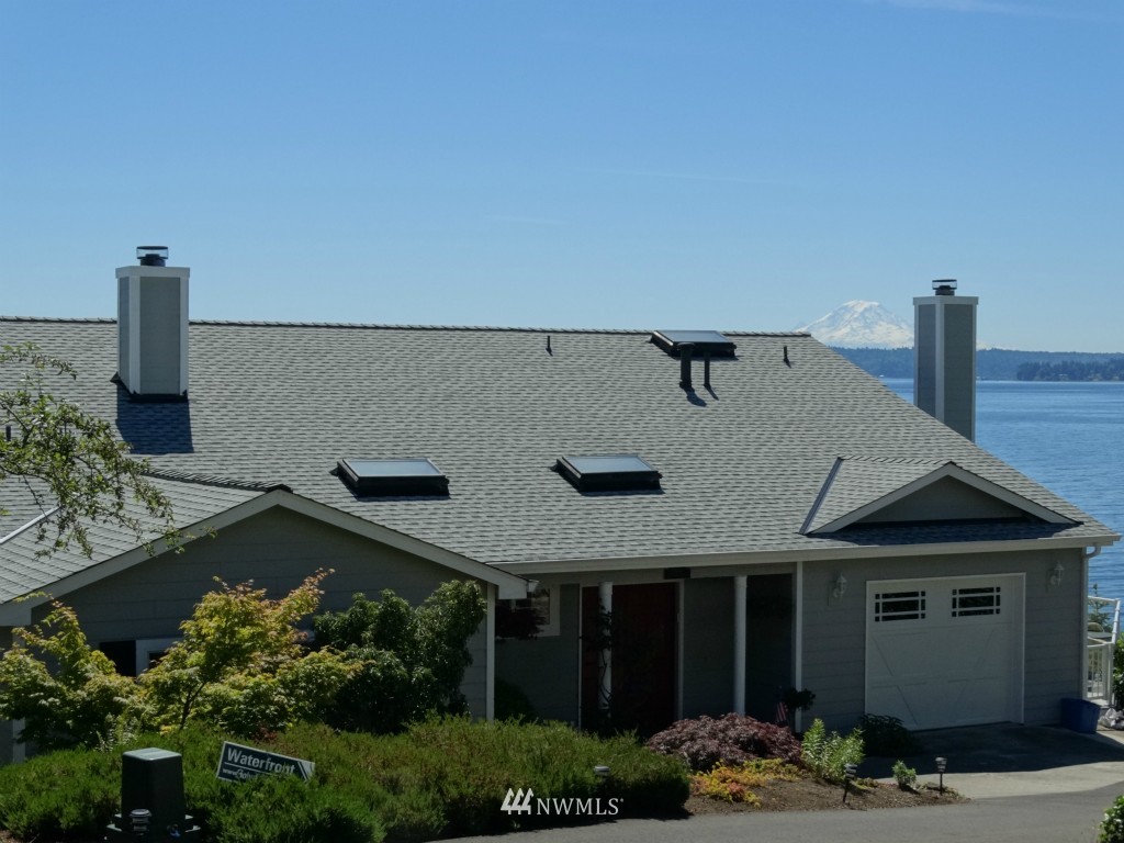 8222 East Caraway Road Port Orchard, WA 98366 - Photo 1 of 22 Gallery Image 1