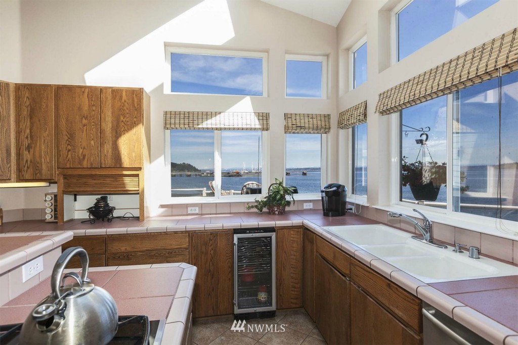 8222 East Caraway Road Port Orchard, WA 98366 - Photo 13 of 22 Gallery Image 13
