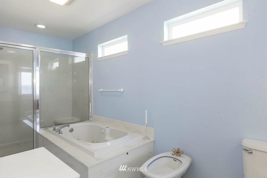 8222 East Caraway Road Port Orchard, WA 98366 - Photo 17 of 22 Gallery Image 17