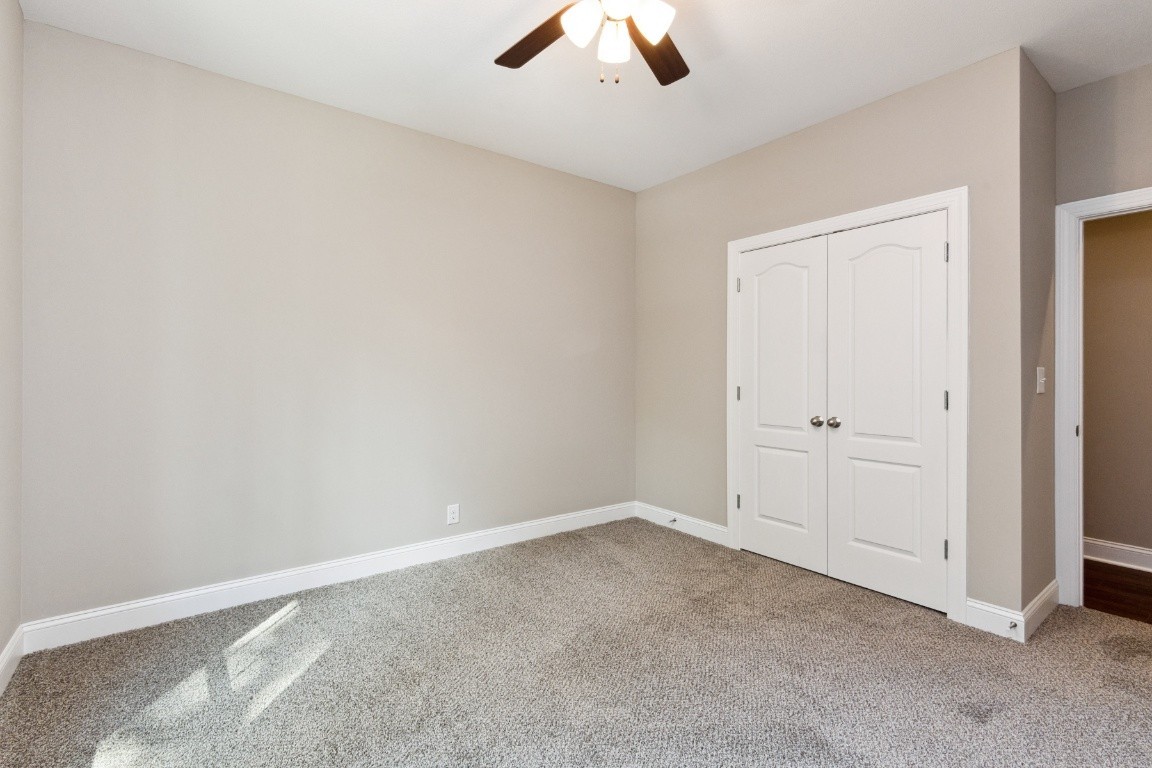 427 Jen Hollow Road Clarksville, TN 37040 - Photo 24 of 36 an empty room with ceiling fan and window