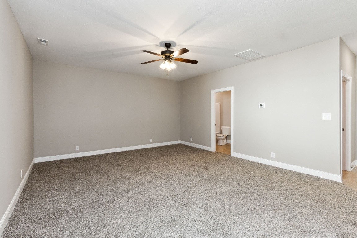 427 Jen Hollow Road Clarksville, TN 37040 - Photo 27 of 36 a view of an empty room