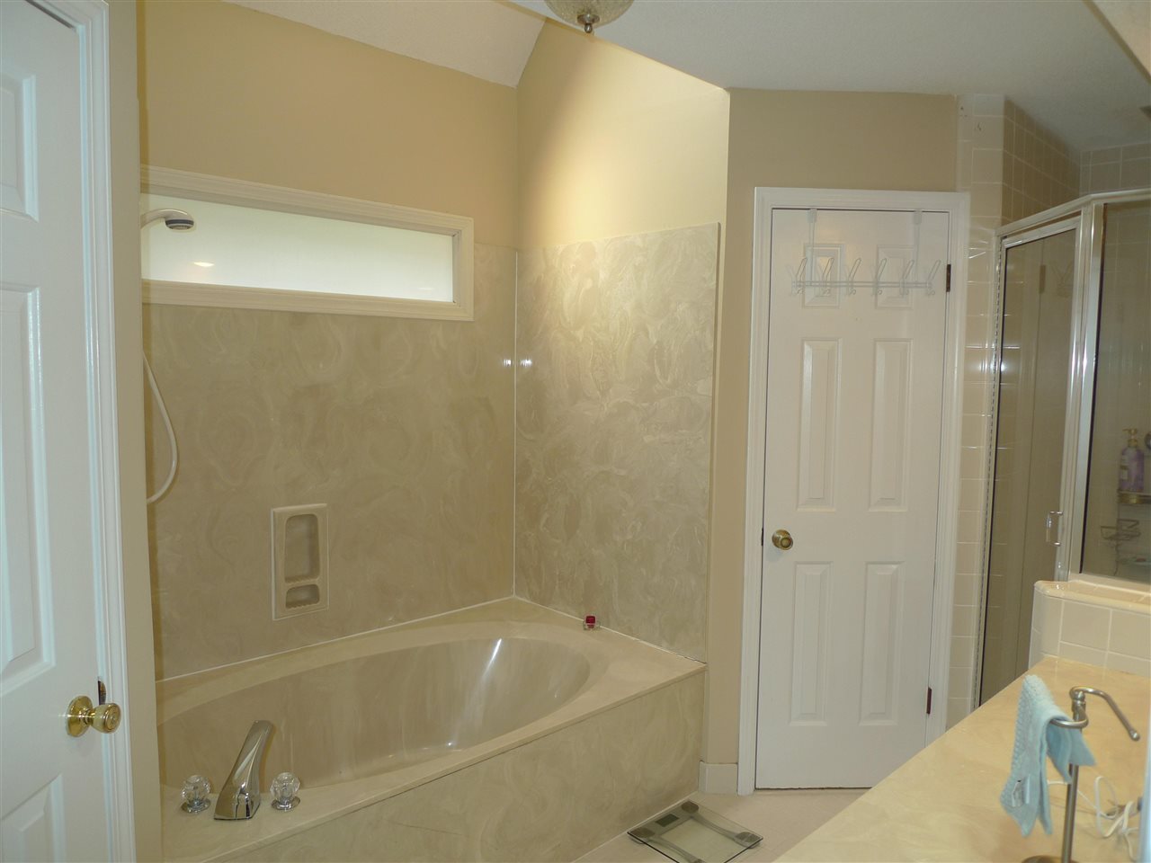 8464 Buckhurst Road Memphis, TN 38016 - Photo 14 of 25 Gallery Image 14