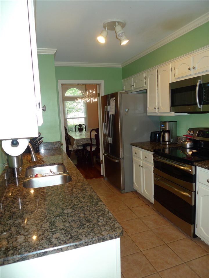 8464 Buckhurst Road Memphis, TN 38016 - Photo 9 of 25 Gallery Image 9