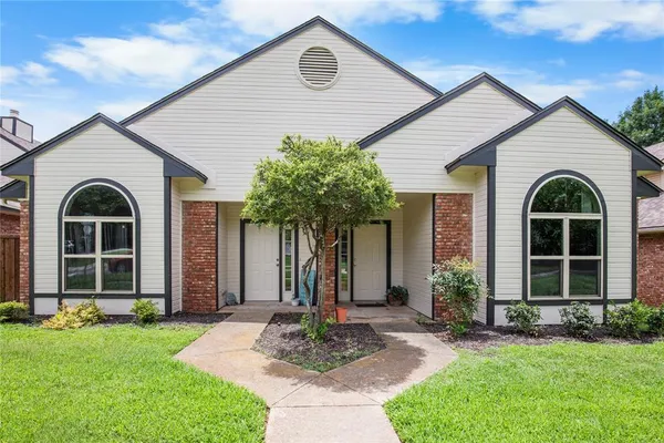 $425,000 | 1006 West Washington Street, Sherman, TX 75092