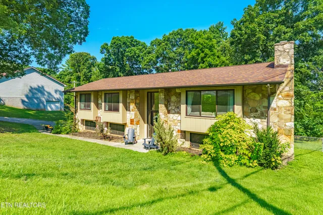 $465,000 | 2647 May Avenue, Maryville, TN 37804