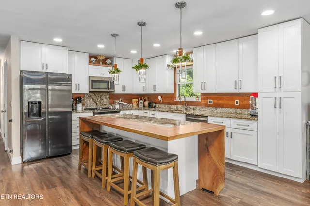 $465,000 | 2647 May Avenue, Maryville, TN 37804