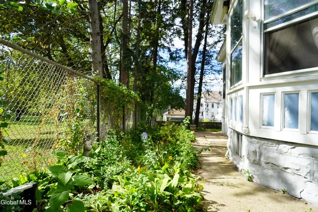 $235,000 | 333 North Brandywine Avenue, Schenectady, NY 12308