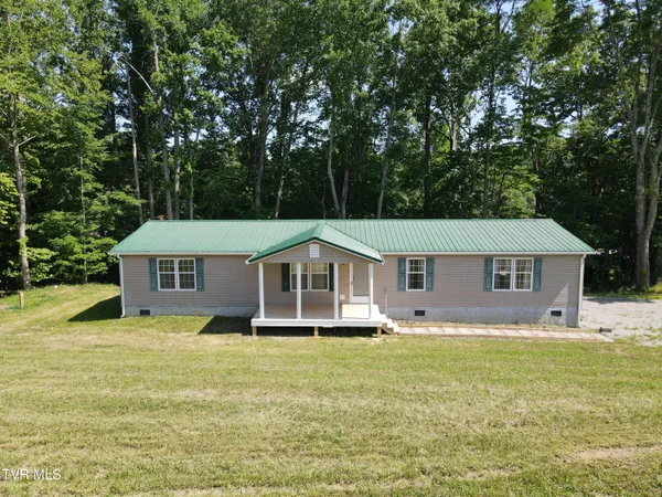 $169,000 | 5890 Accomack Road, St. Paul, VA 24283