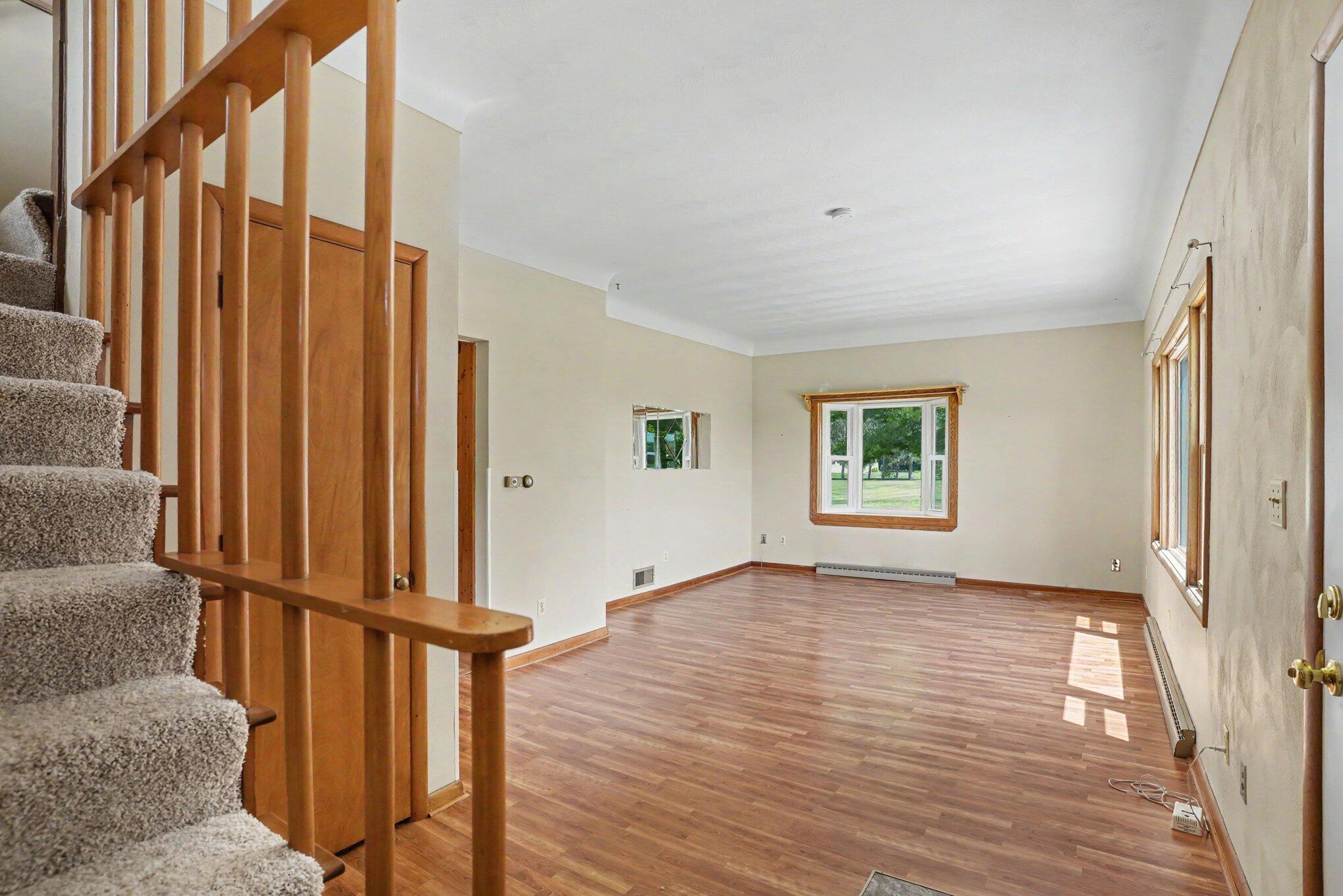 355 East Maple Street Climax, MI 49034 - Photo 6 of 26 005_file_8172