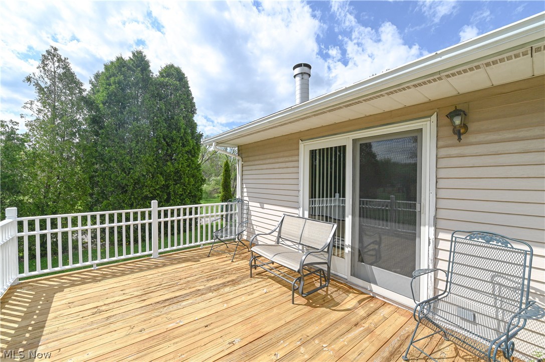 13425 Chardon-Windsor Road Chardon, OH 44024 - Photo 44 of 50 View of wooden deck