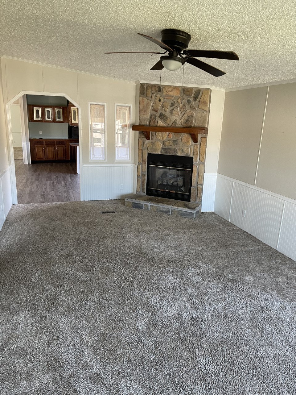 407 Stage Road Charlotte, TN 37036 - Photo 2 of 8 Gallery Image 2