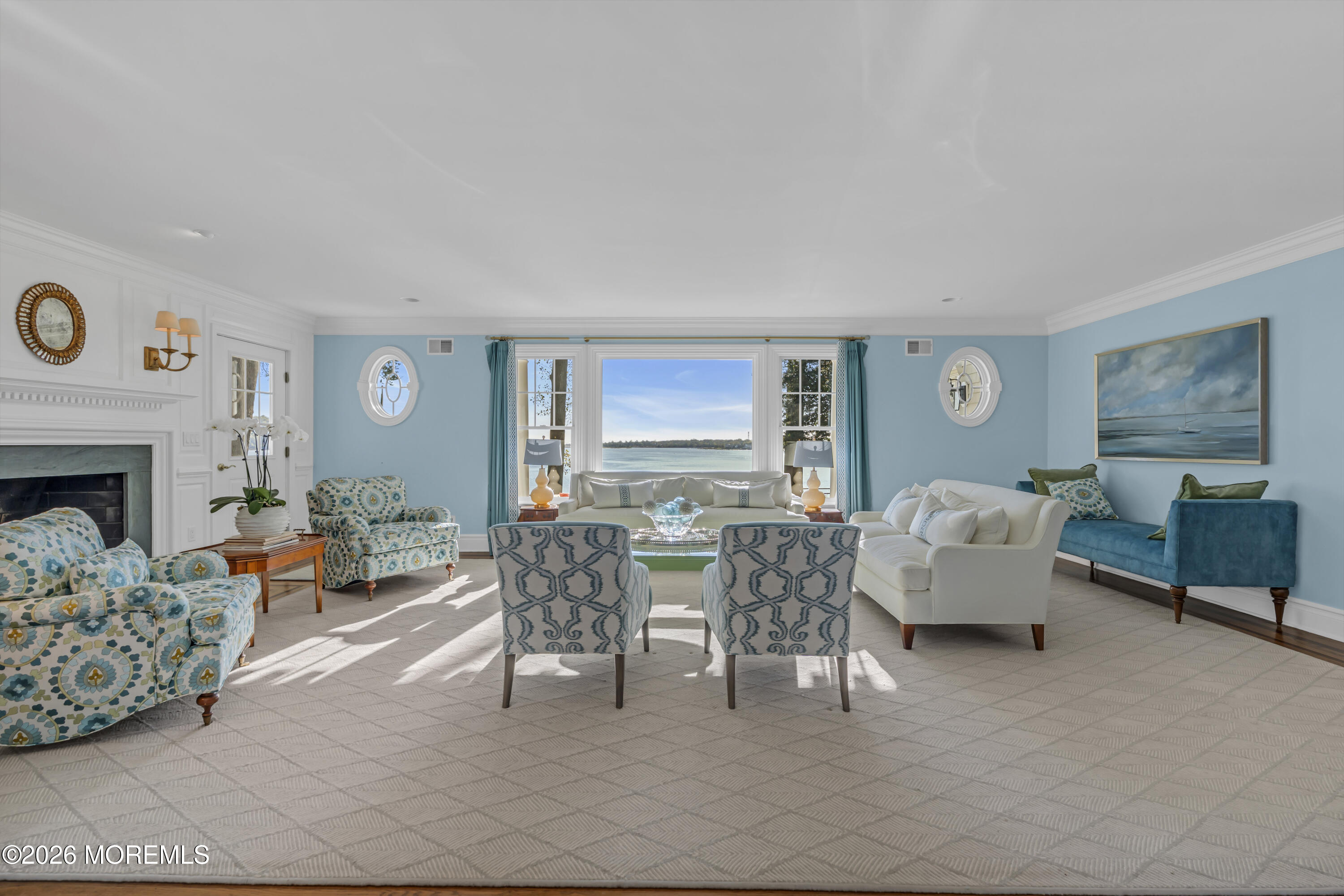 942 Navesink River Road Middletown, NJ 07760 - Photo 7 of 42 Living Room