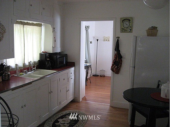 1933 Southwest Hanson Road Port Orchard, WA 98367 - Photo 8 of 8 Gallery Image 8