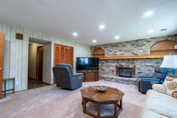 $439,000 | 747 5th Avenue Northwest, Valley City, ND 58072