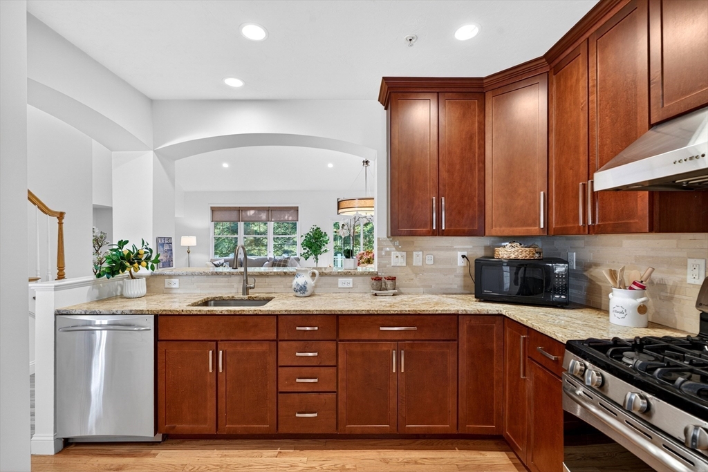 3 B Reserve Way, Unit 3B Burlington, MA 01803 - Photo 6 of 42